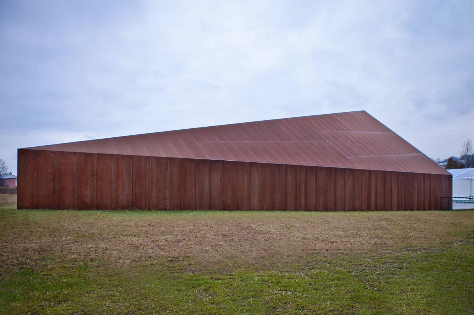 Vista exterior del Museo de la Familia Ulma por Nizio Design International. Fotografía © L.Kwartowicz. Imagen cortesía de Nizio Design International.