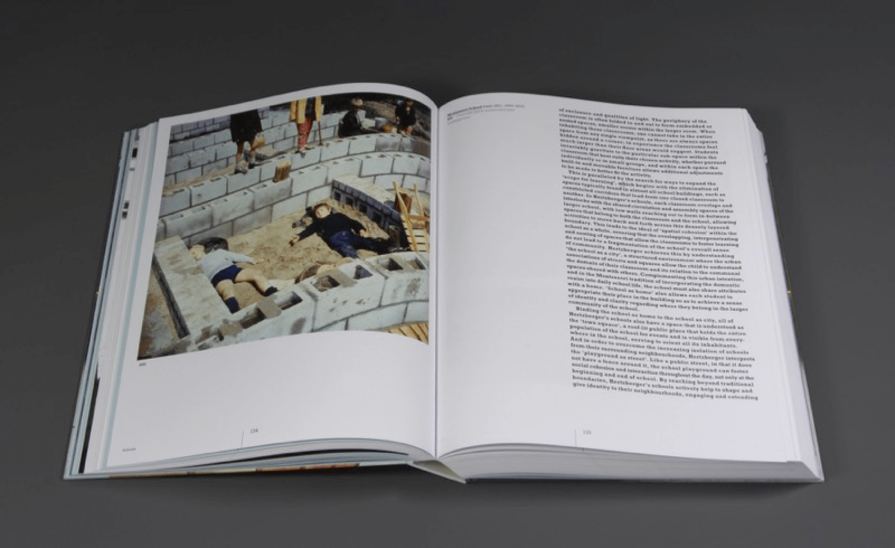 Páginas interiores. Herman Hertzberger por Robert McCarter. Imagen © NAI 010 Publishers.