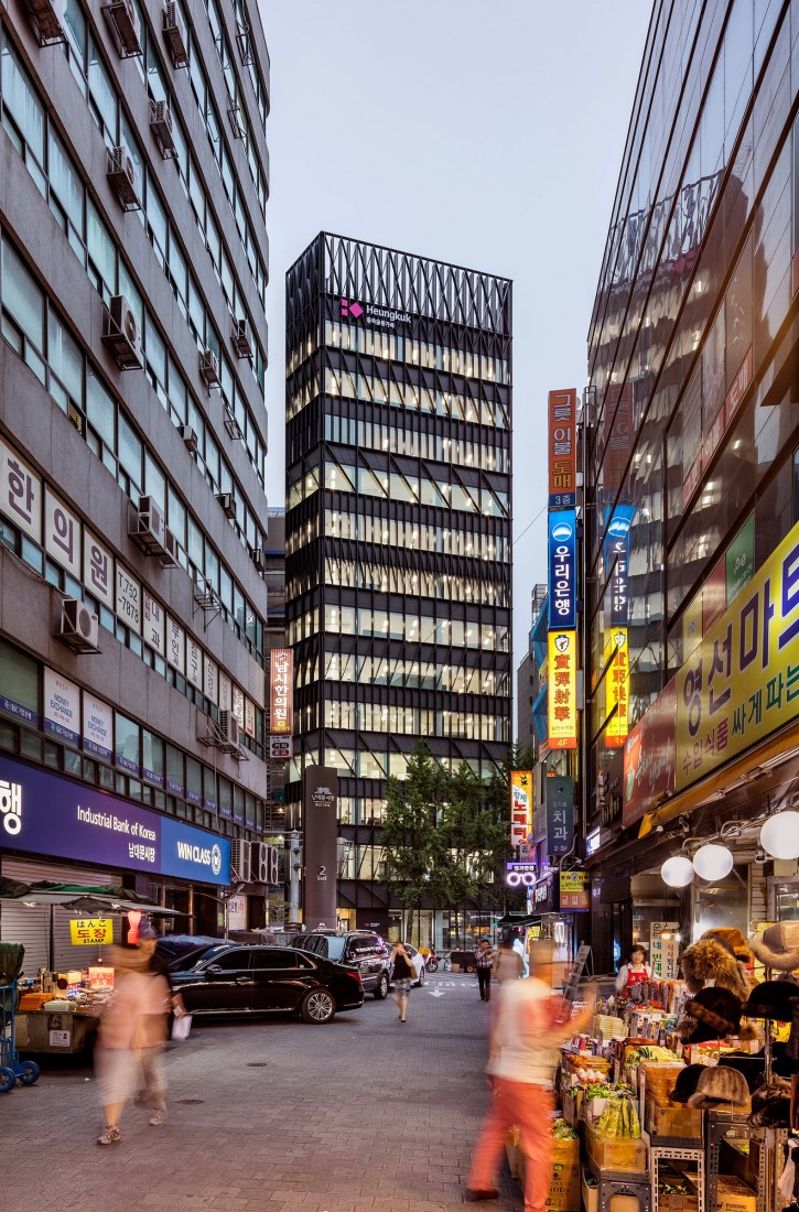 Edificio de Oficinas Namdaemun por Mecanoo. Fotografía © Kyungsub Shin 