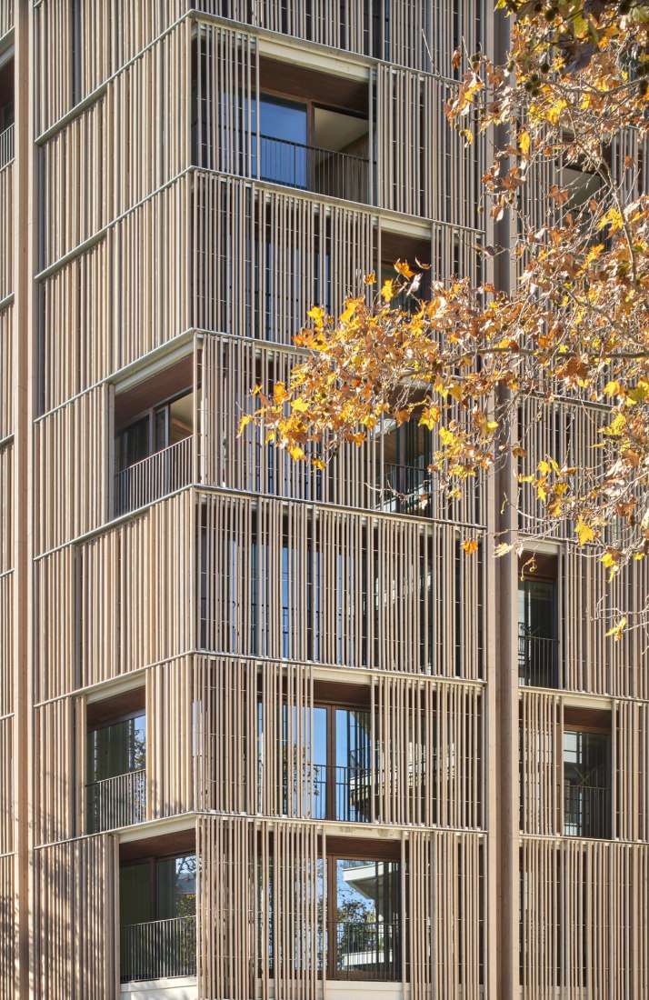 Residential building Paseo Mallorca 15 by OHLAB. Photograph by José Hevia.