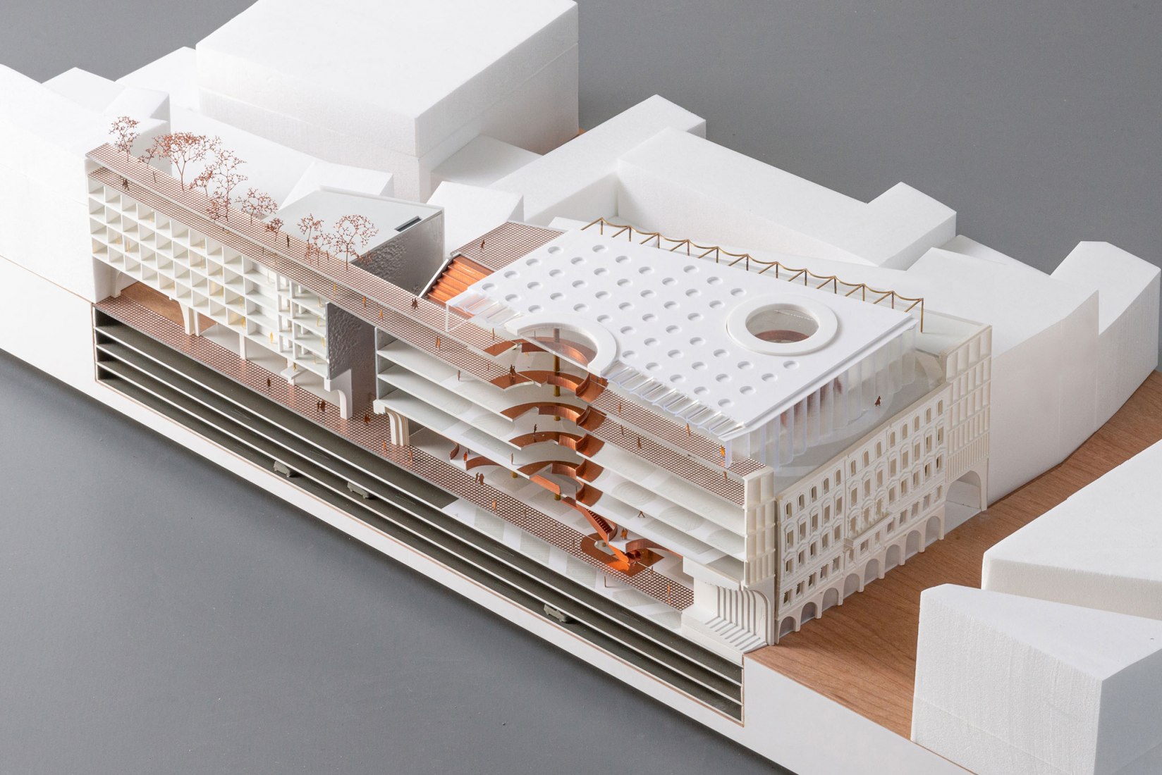 Maqueta. Nuevos almacenes comerciales Kadewe Vienna por OMA. Imagen cortesía de OMA
