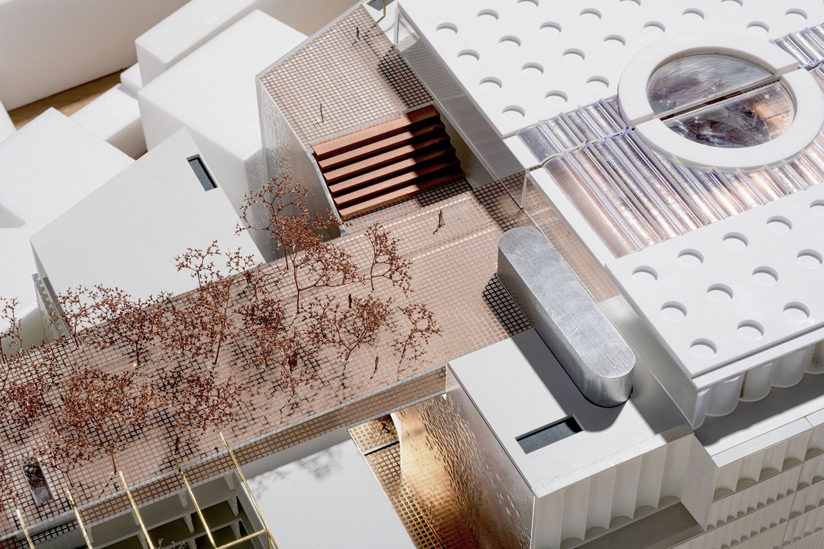 Maqueta. Nuevos almacenes comerciales Kadewe Vienna por OMA. Imagen cortesía de OMA
