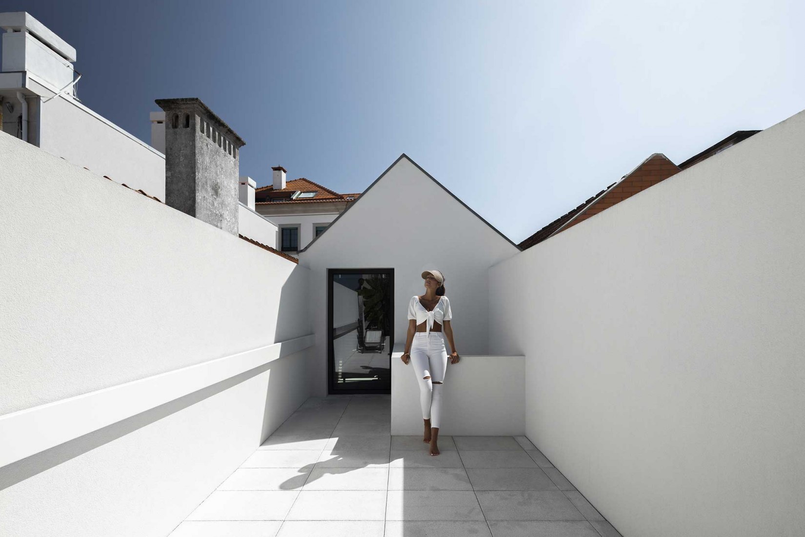 Beira Mar House by Paulo Martins. Photograph by Ivo Tavares Studio