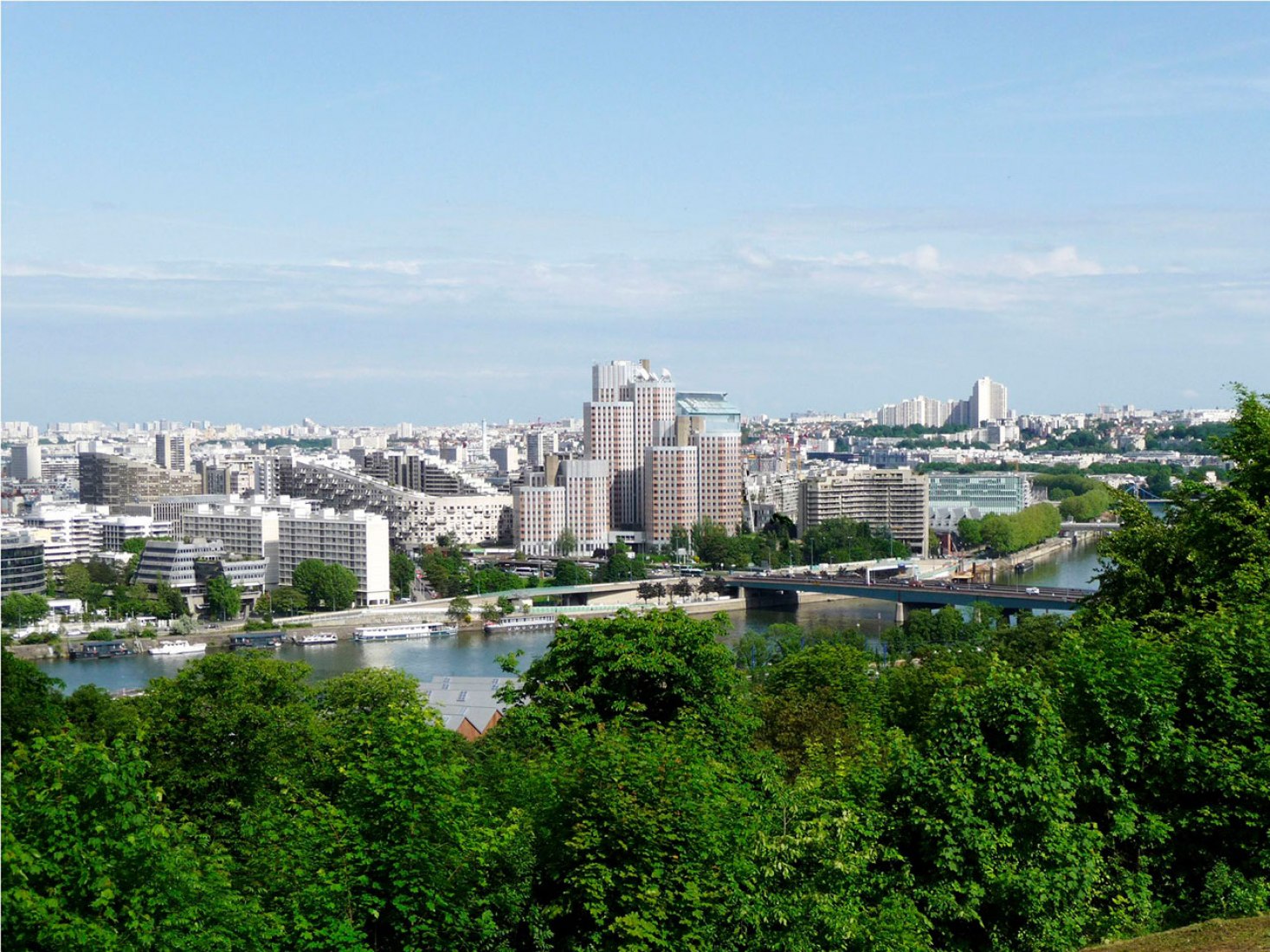 Tours du Pont de Sèvres. Citylights by Dominique Perrault. Photograph © Dominique Perrault Architecture /Adagp