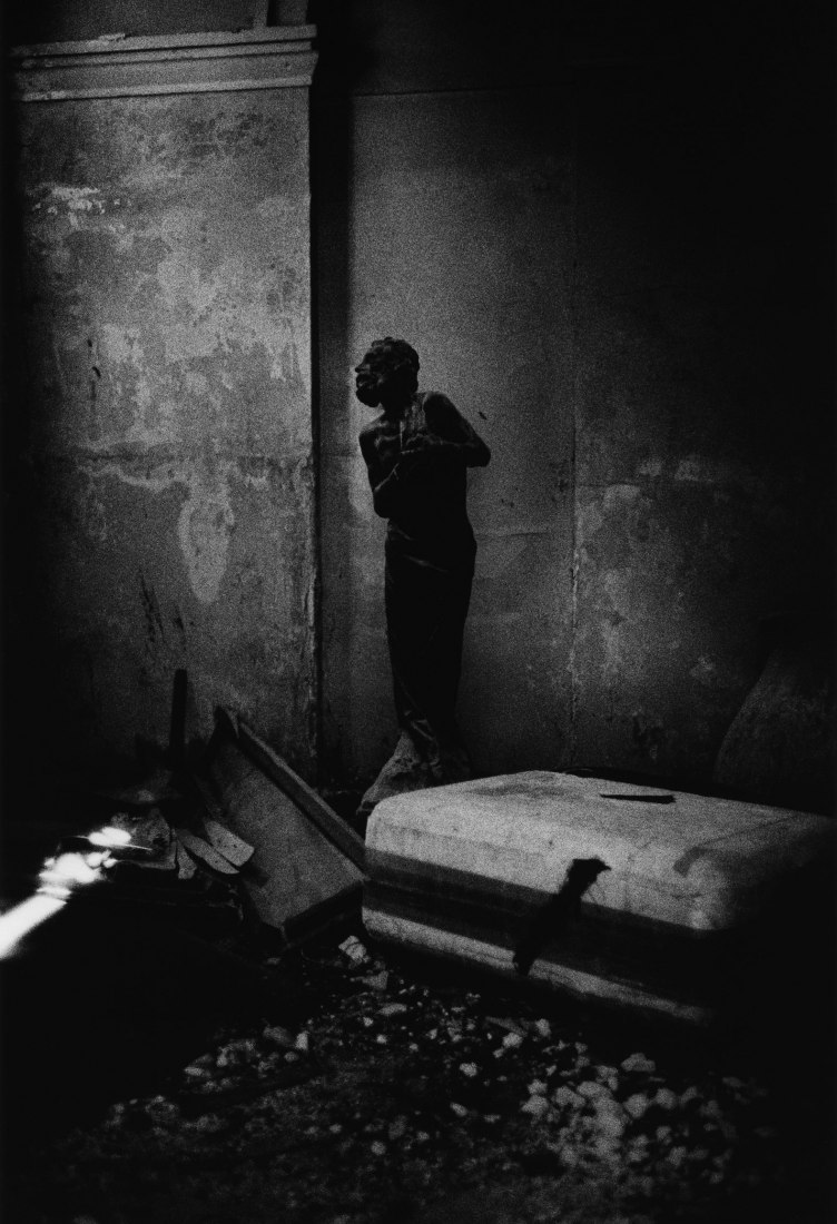 Paulo Nozolino. Loaded Shine 02, Arles, 2013. Photograph © Paulo Nozolino