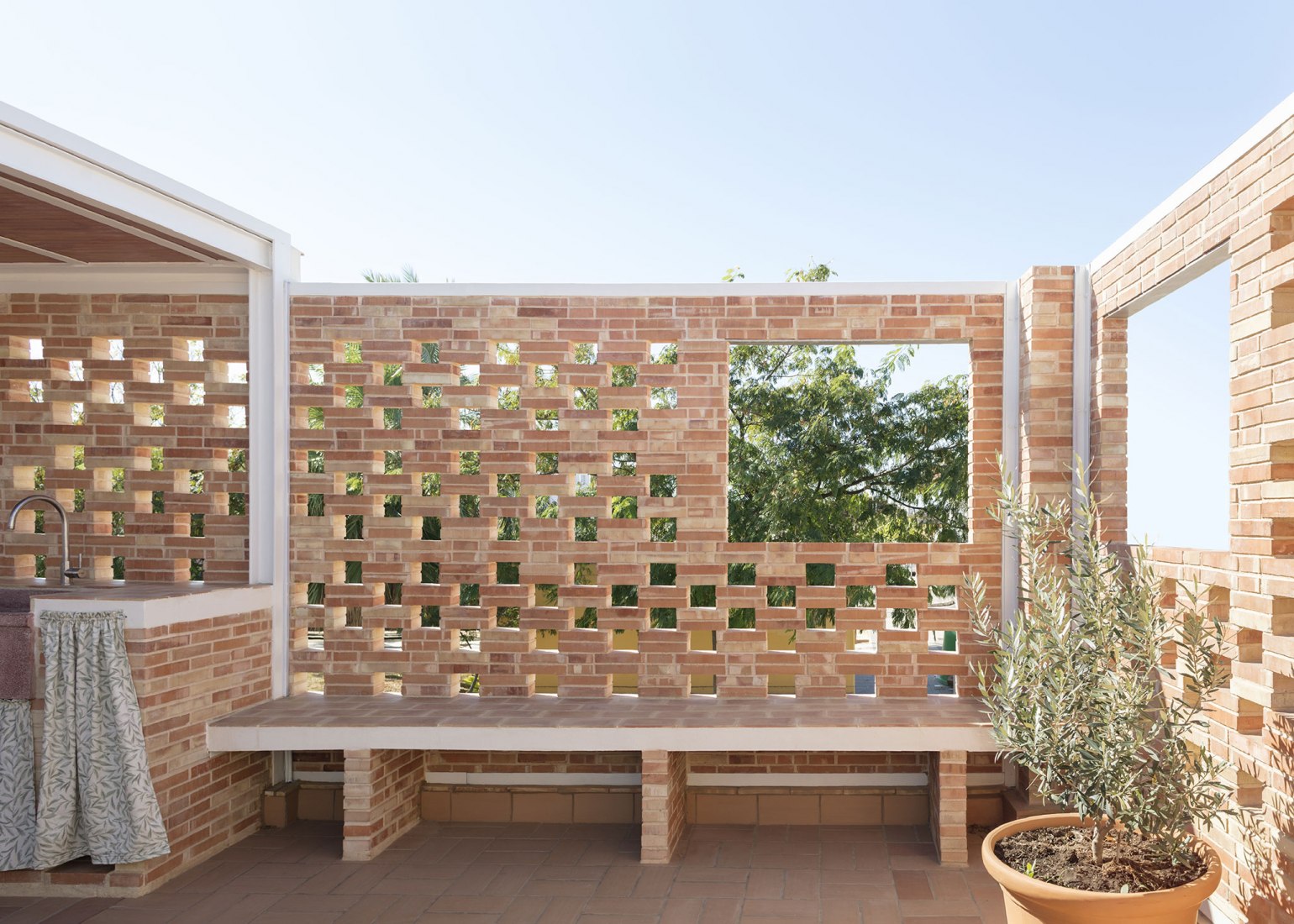 The house of cantó by Piano Piano Studio. Photograph by Milena Villalba