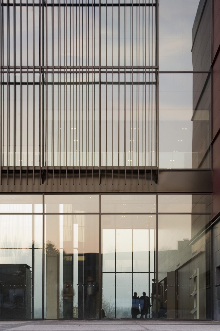 Palacio de Justicia, Avesnes-sur-Helpe, Norte, arquitecto Pierre-Louis Faloci, 2003-2008. Fotografía de Daniel Osso.