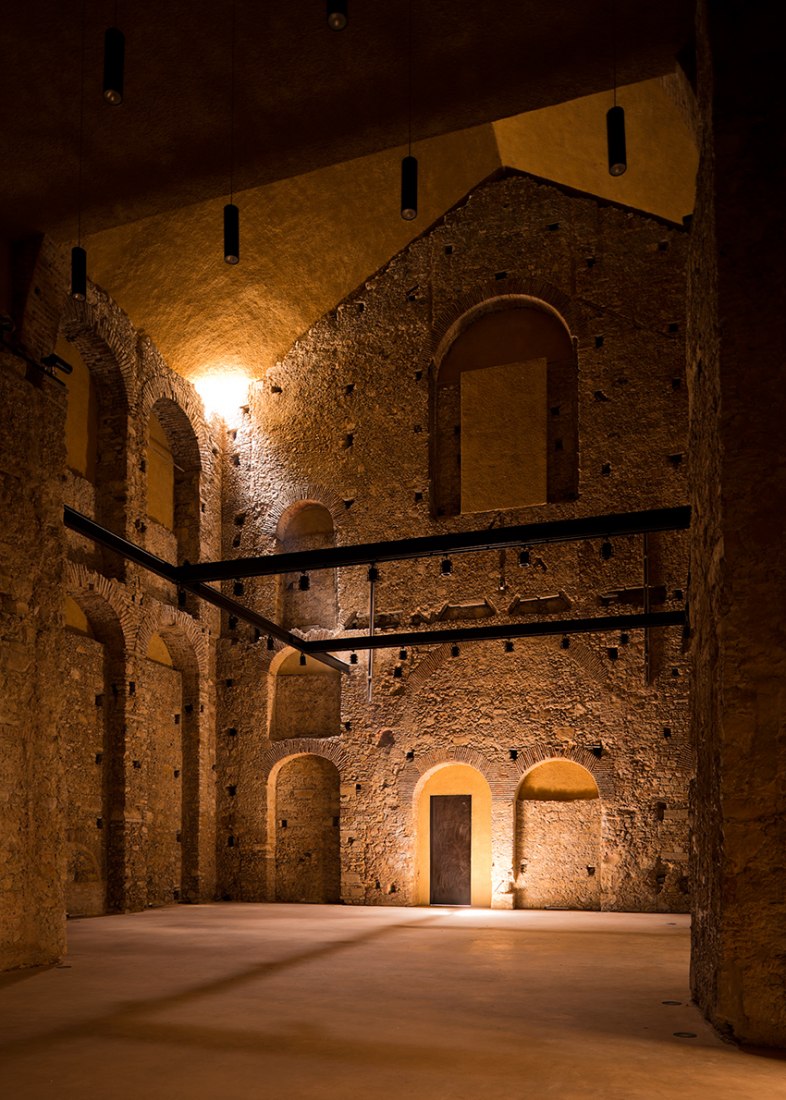 Teatro Thalia, Lisboa Gonçalo Byrne e Barbas Lopes Arquitectos (Diogo Seixas Lopes e Patrícia Barbas). Fotografía por Daniel Malhão