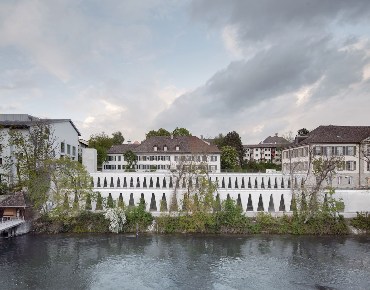 Tanzhaus Zurich by Barozzi & Viega. Image courtesy of Itinerant Office. Zurich por Barozzi & Viega. Imagen cortesía de Itinerant Office.