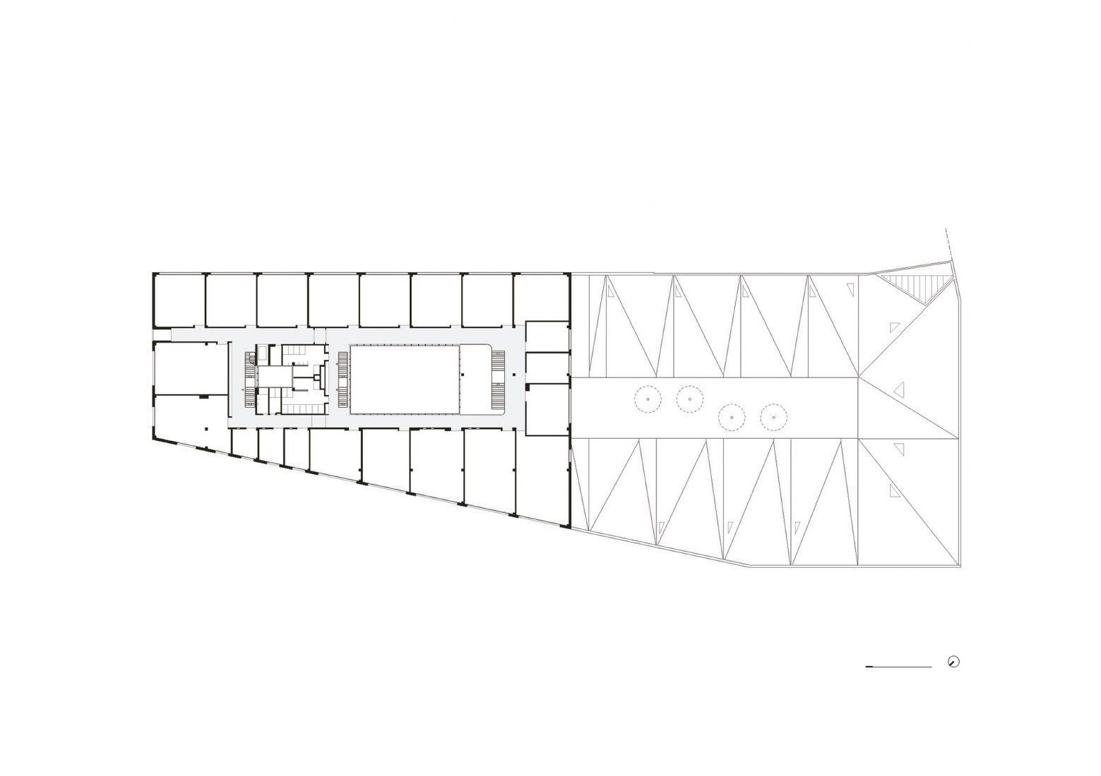 Plano de primera planta. Escuela de Arte Valladolid por estudio Primitivo González.