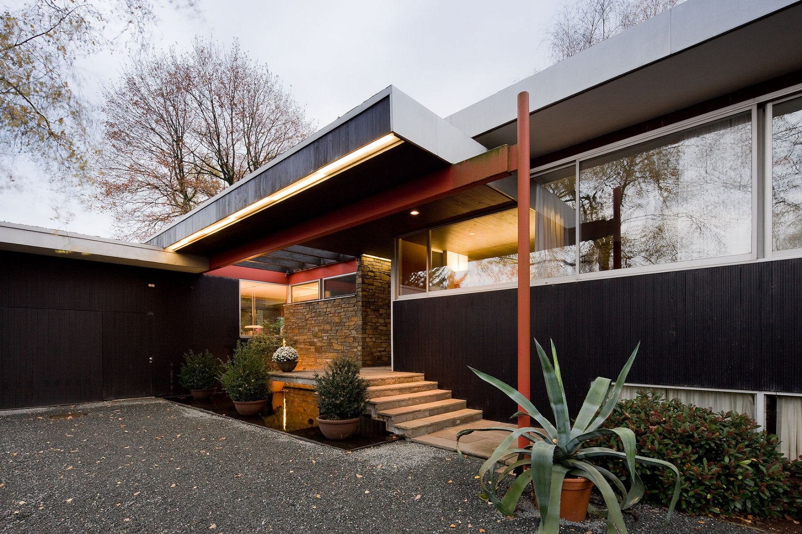 Pescher House by Richard Neutra. Photograph by Iwan Baan Photography © Iwan Baan 1996 - 2021.