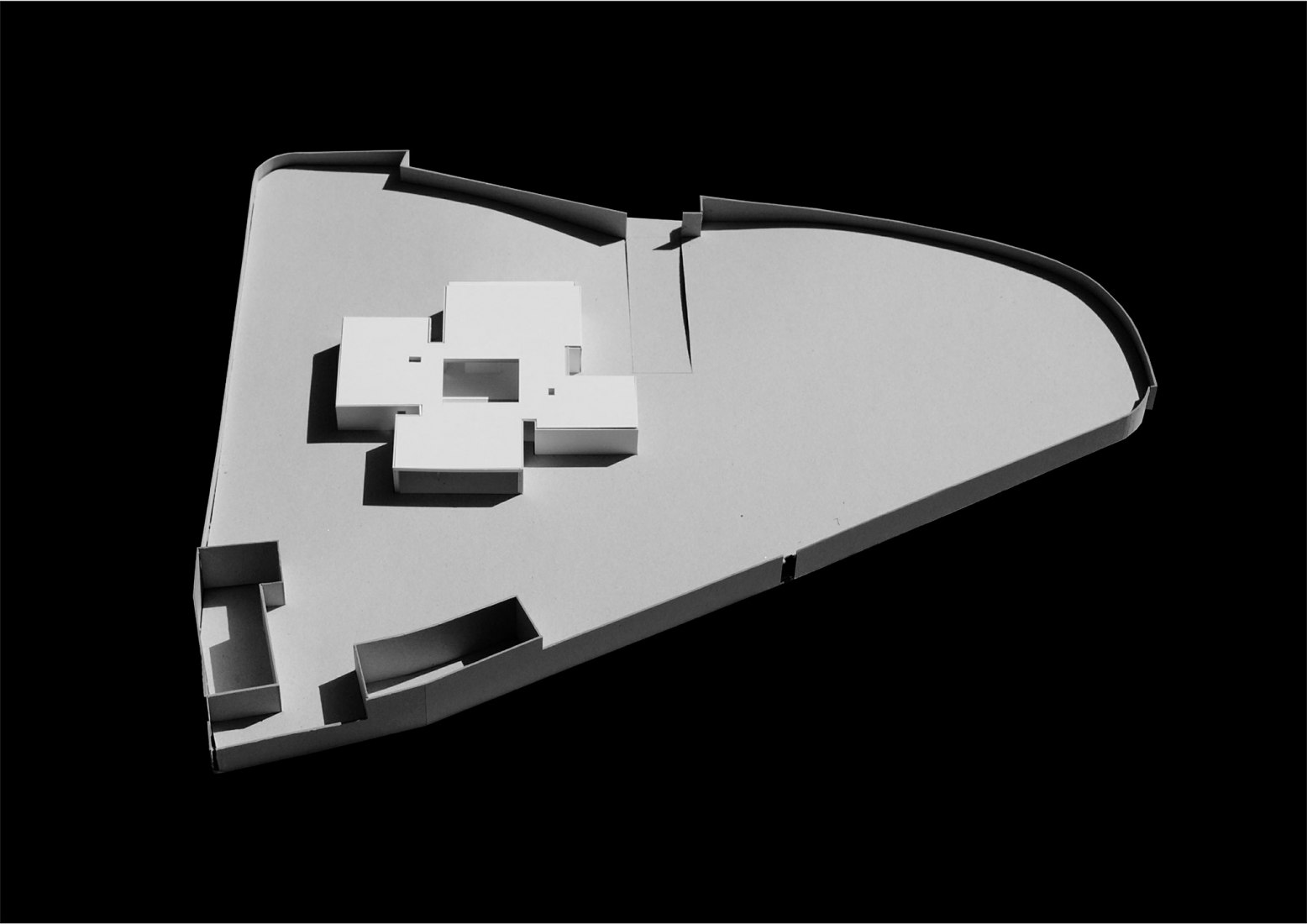 Model. Galegos House by Raulino Silva