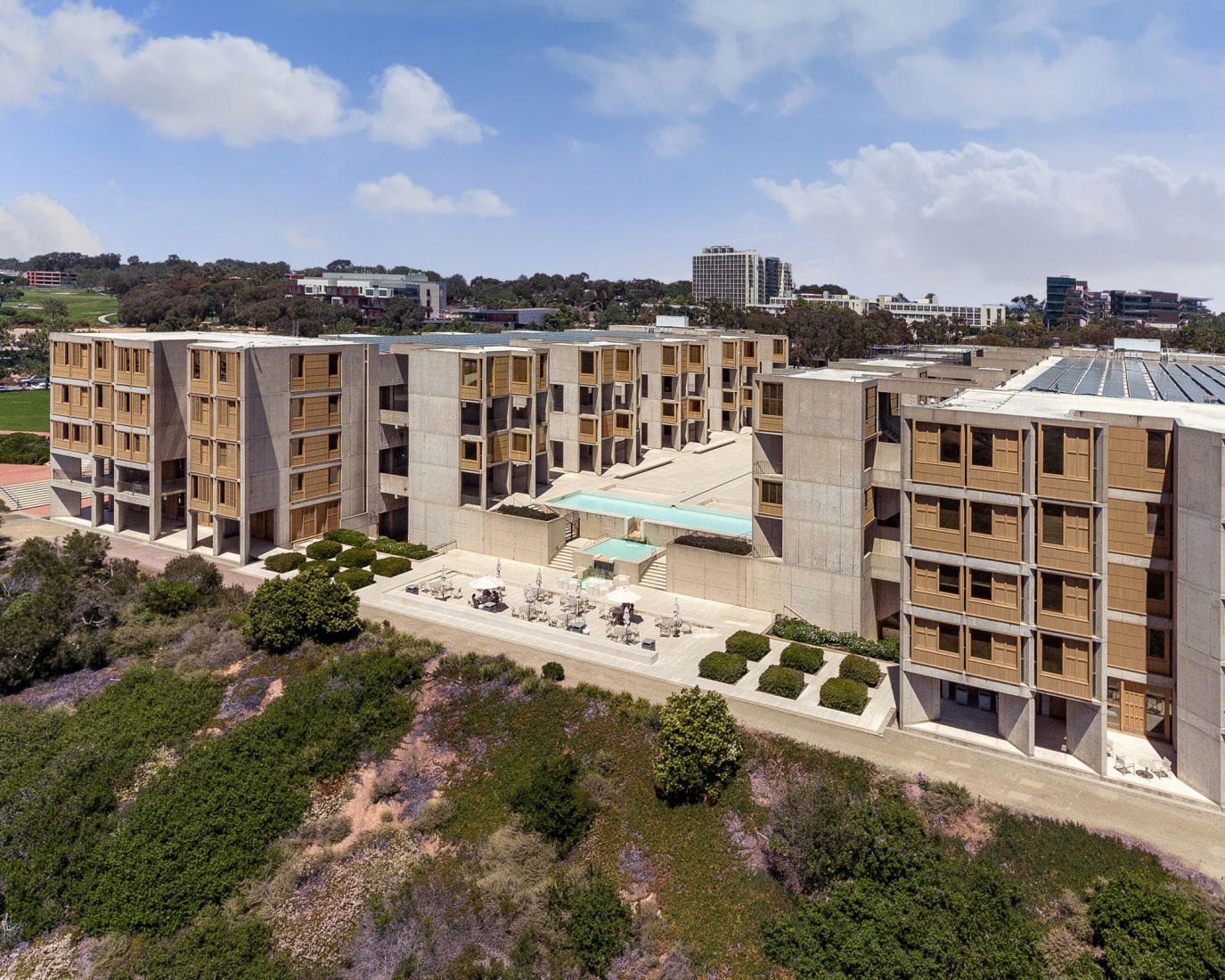Salk Institute para Estudios Biológicos. Imagen cortesía de Salk Institute