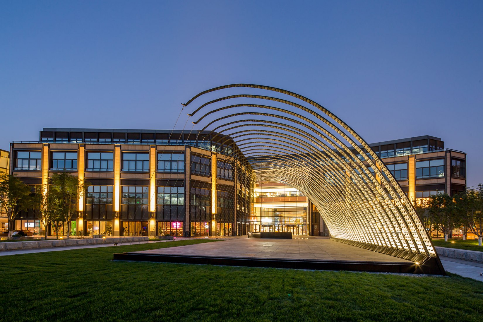 Pabellón de la Serpentine 2018, en Pekín, diseñado por JIAKUN Architects, WF Central, Pekín (30 de mayo - 31 de octubre de 2018). WF CENTRAL © 2018