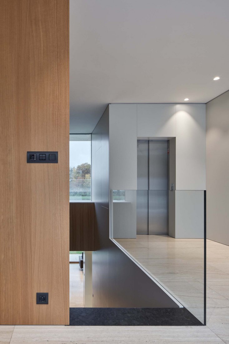 Villa in Vlastibořice by SIAL Architects and Engineers. Photograph by BoysPlayNice