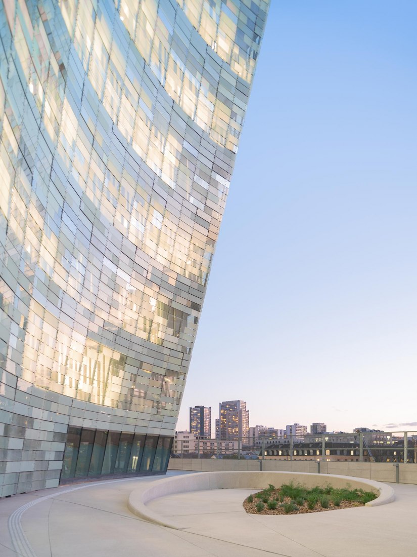 Le Monde Group headquarters by Snøhetta. Photograph by Jared Chulski