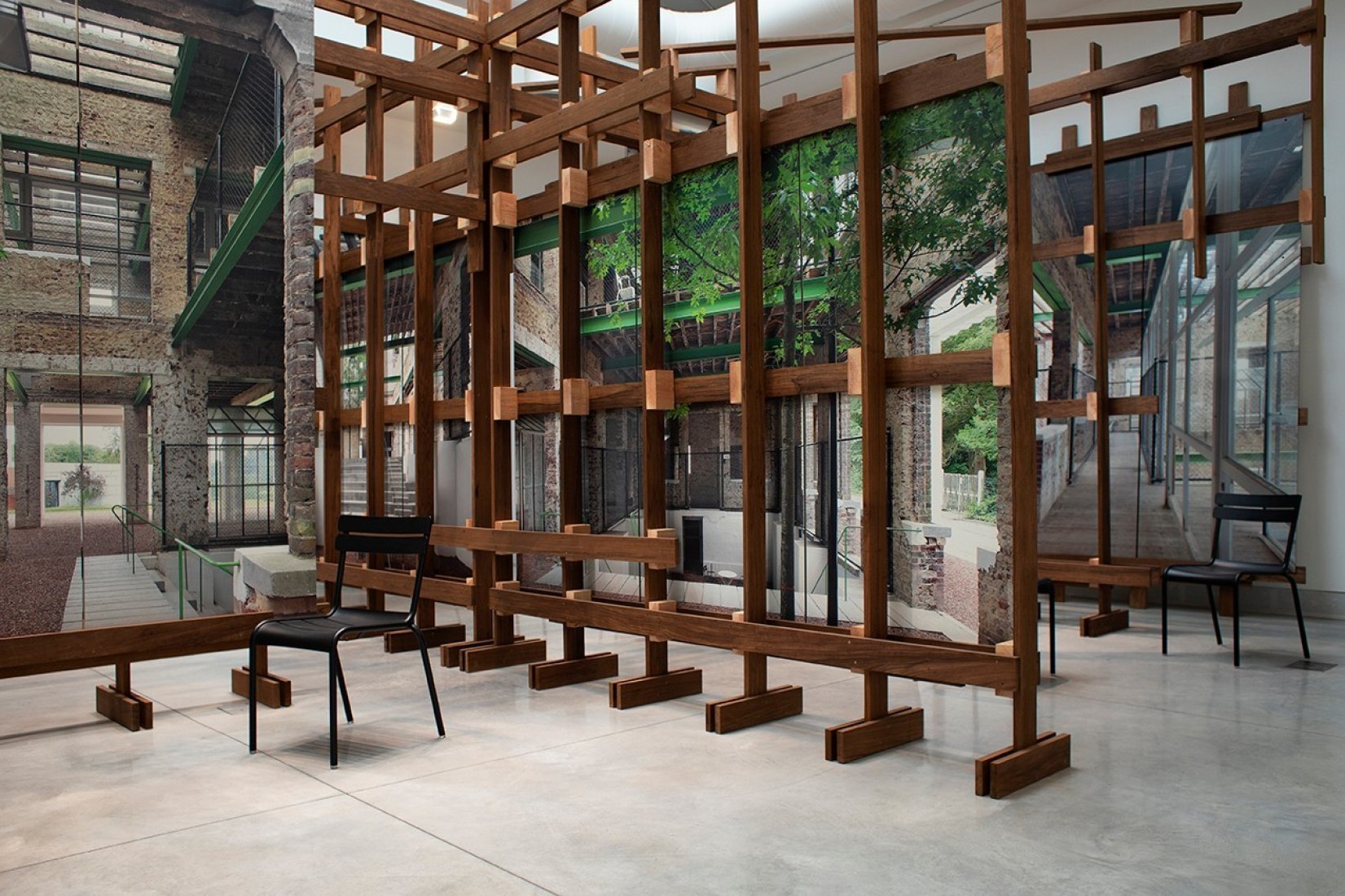 León de Plata para un prometedor joven participante de Jan de Vylder, Inge Vinck, Jo Taillieu por un proyecto que posee una confianza gracias a la cual la lentitud y la espera permiten que la arquitectura esté abierta a una activación futura. Imagen cortesía de la Bienal de Venecia