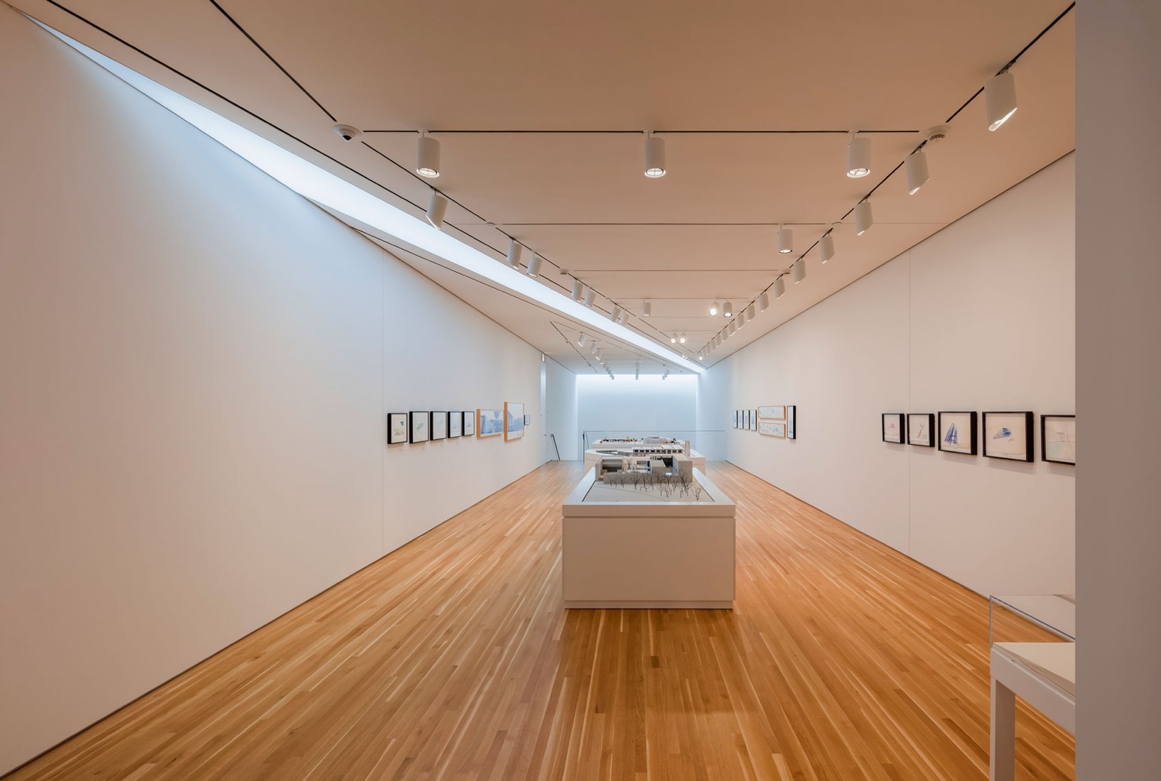 Exhibition room. Wrightwood 659, Chicago, IL. A new exhibition space designed by Tadao Ando. © Jeff Goldberg/Esto
