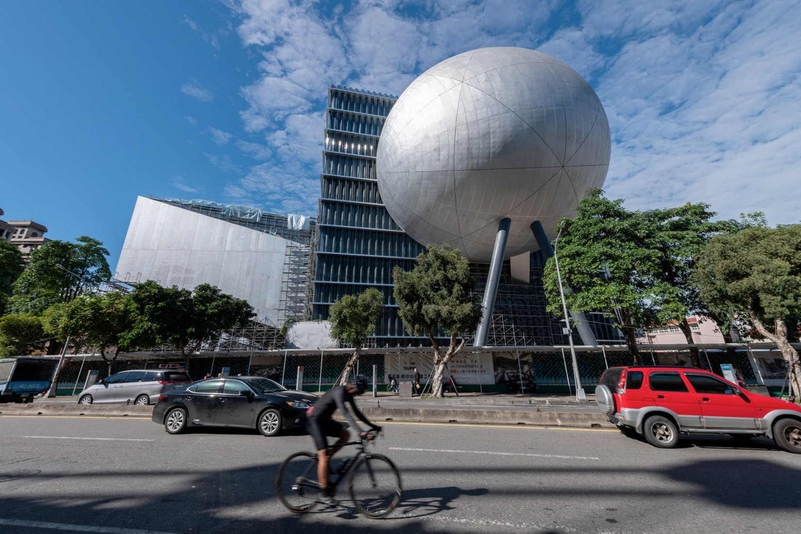 Taipei Performing Arts Center by OMA, 2018. Photograph by Chris Stowers 