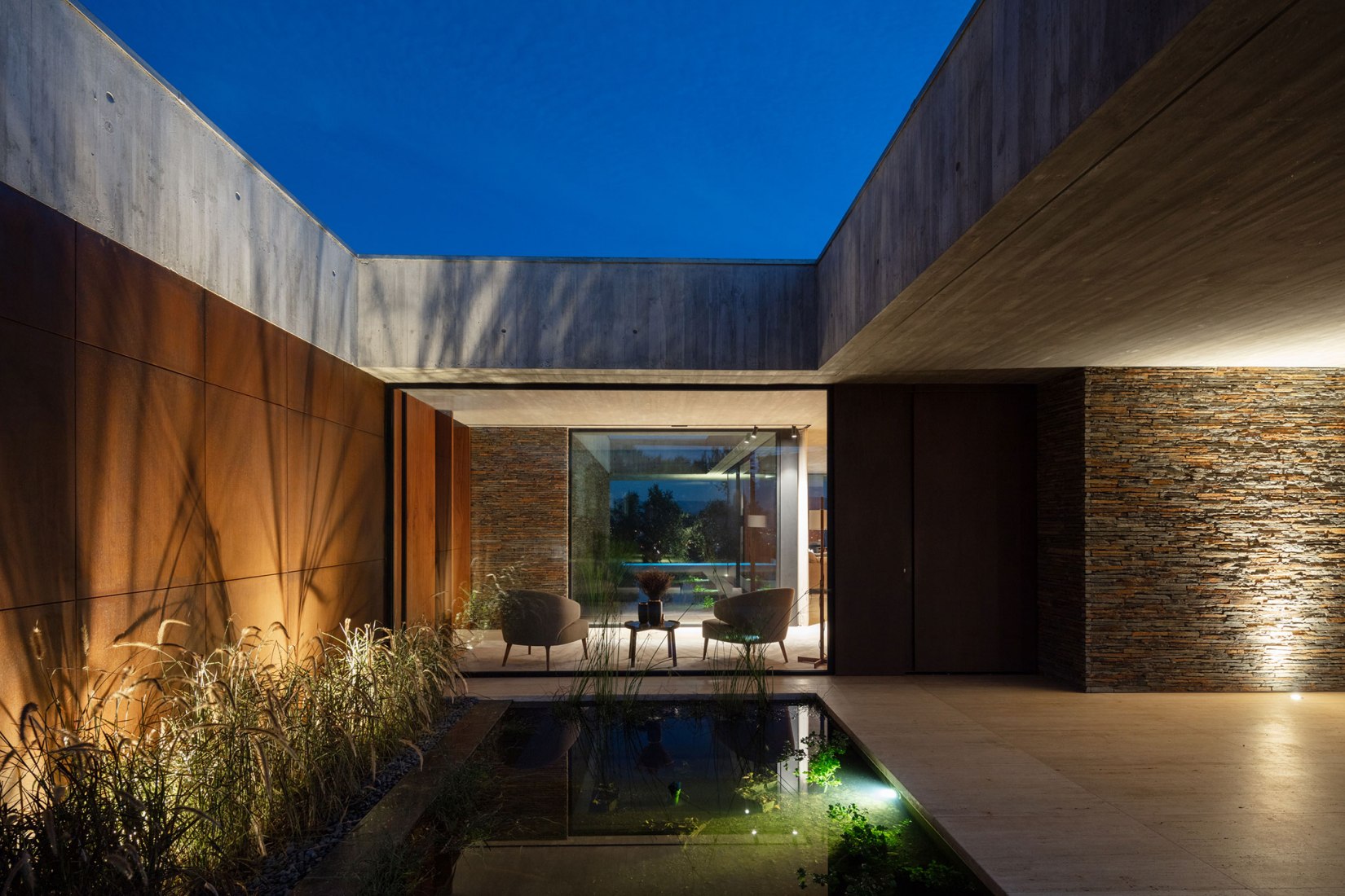 Cork Tree House por Trama Arquitetos. Fotografía por João Morgado
