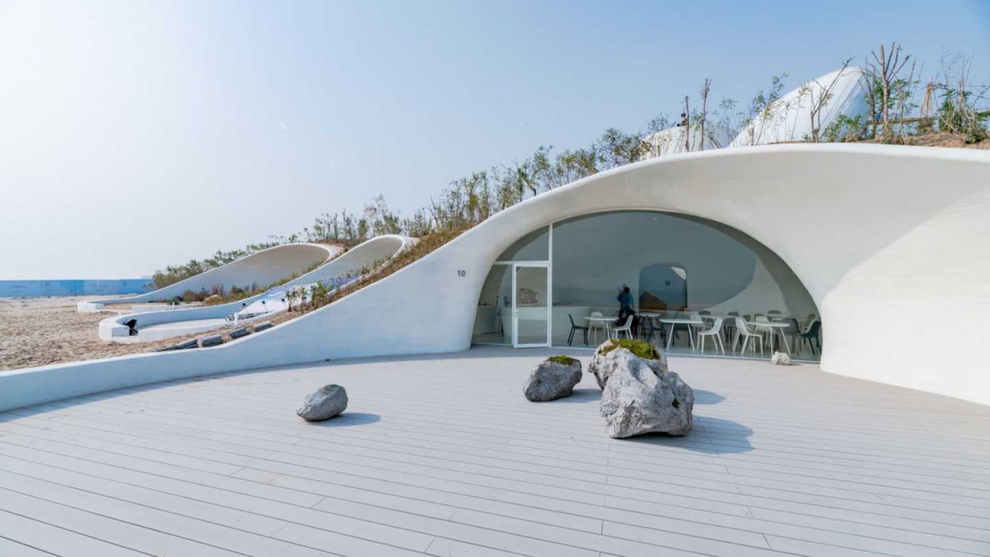 UCCA Dune Art Museum by Open Architecture. Photograph by Wu Qingshan.