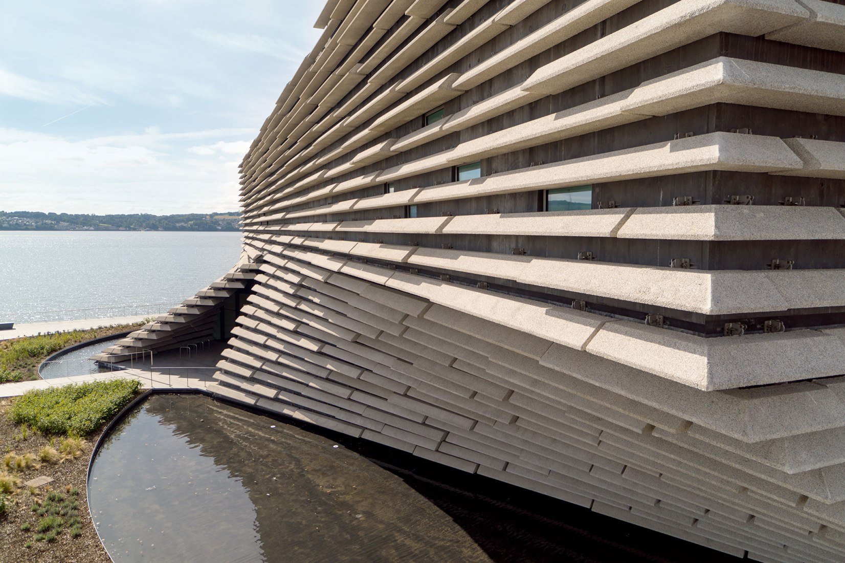 Drone images - August 2018. V&A Dundee by Kengo Kuma. Photograph by Rapid Visual Media. Image courtesy of V&A Dundee.