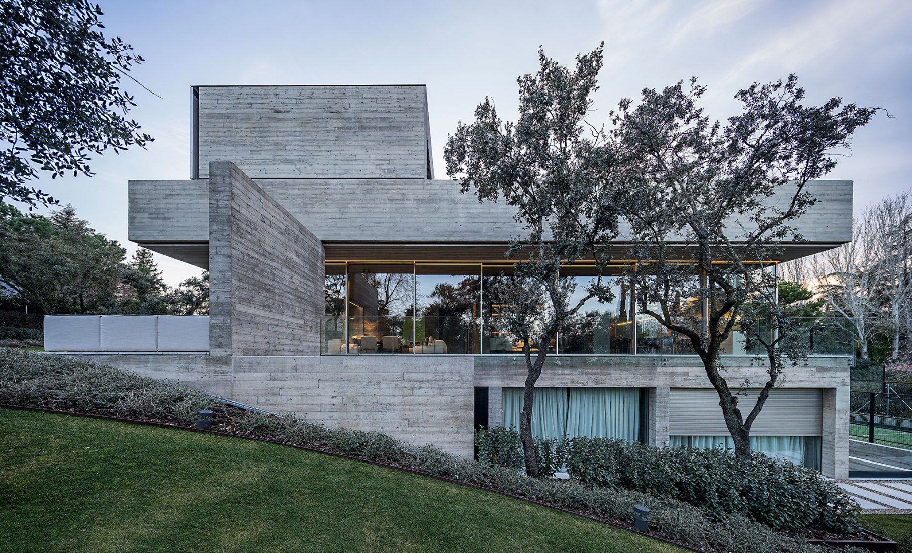 Vivienda Mesoncillos por Vicens + Ramos. Fotografía por Javier Callejas.