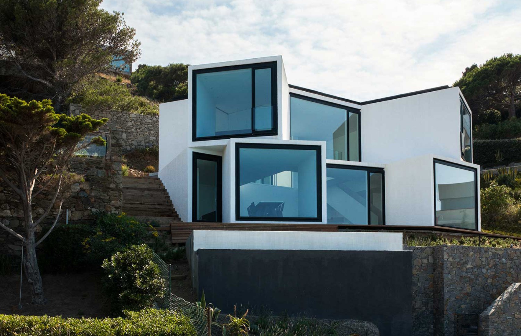 Fotograma de Síntesis & Contención. Casa Girasol por Cadaval & Solà-Morales.