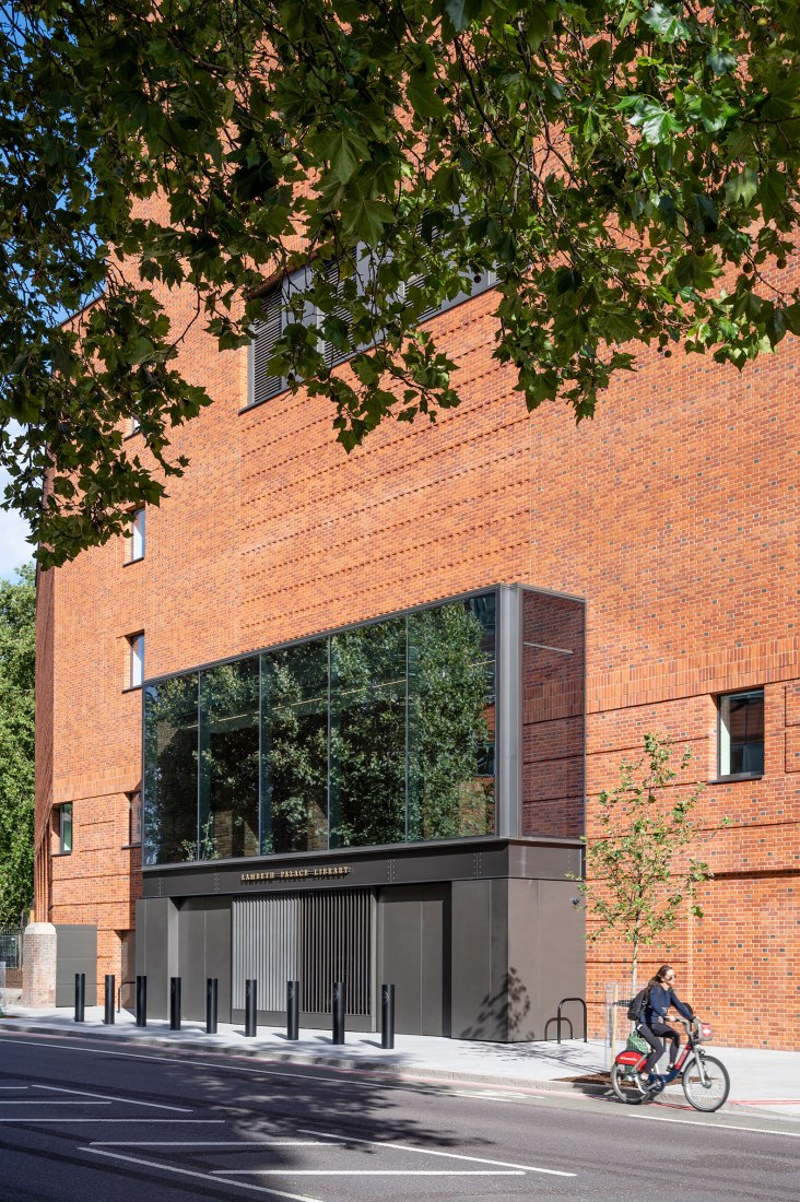 Lambeth Palace Library por Wright & Wright Architects. Fotografía por David Philips