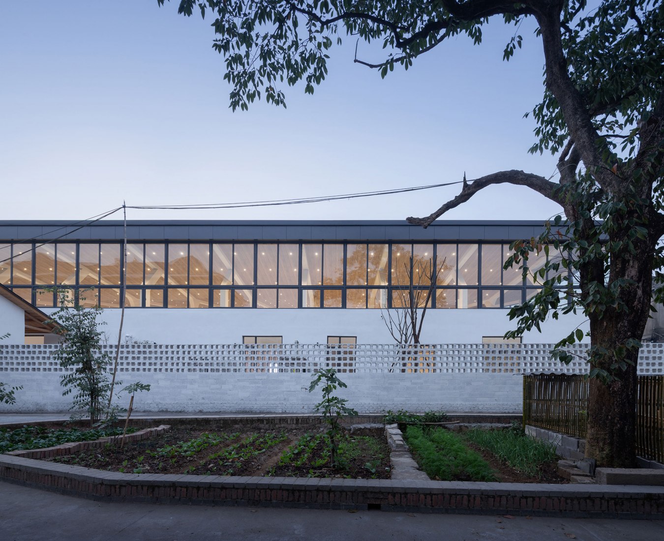 Centro de Vida Rural del Futuro por y.ad studio. Fotografía por SCHRAN.
