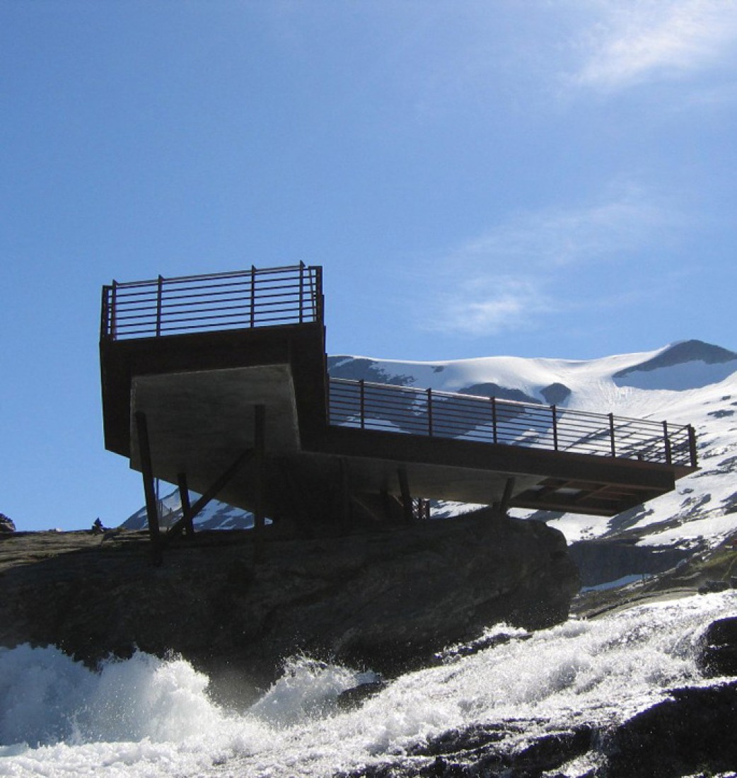 Fotografía © Reiulf Ramstad Architects - National Tourist Routes Trollstigen. Romsdalen, Noruega. 2004 - 2010