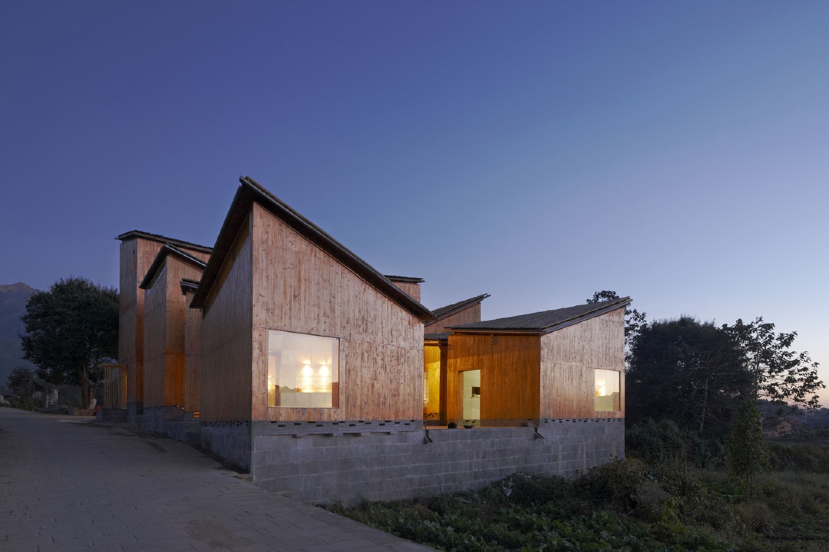West view. Image courtesy of Aga Khan Award for Architecture / Shu He. 