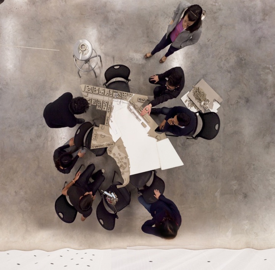 Detail with students and teachers. Milstein Hall Studios. Cornell College of Architecture, Art and Planning. Photograph © Brett Beyer.