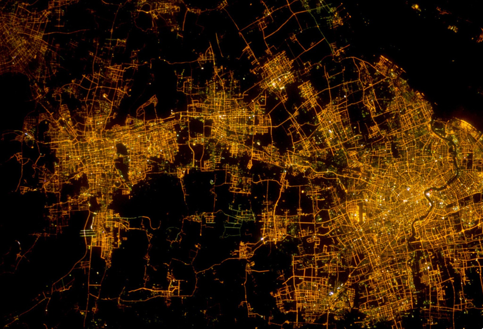 Shanghai con la ciudad de Suzhou a la izqierda. Fotografía ISS/NASA.