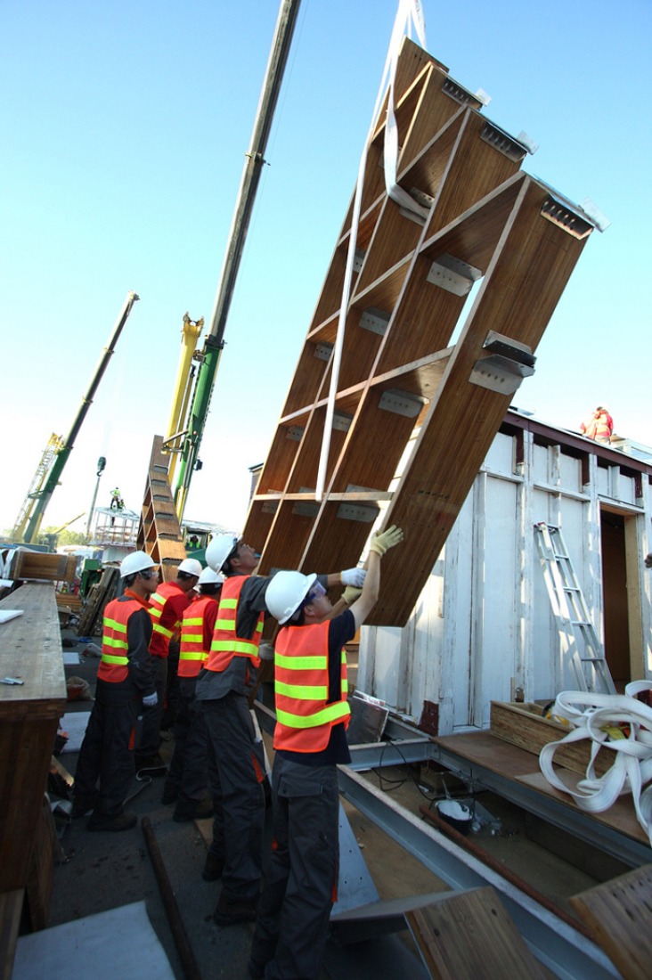 Villa Solar assembly. Solar Decathlon Europe competition. 13/09-28/09/2012. Madrid