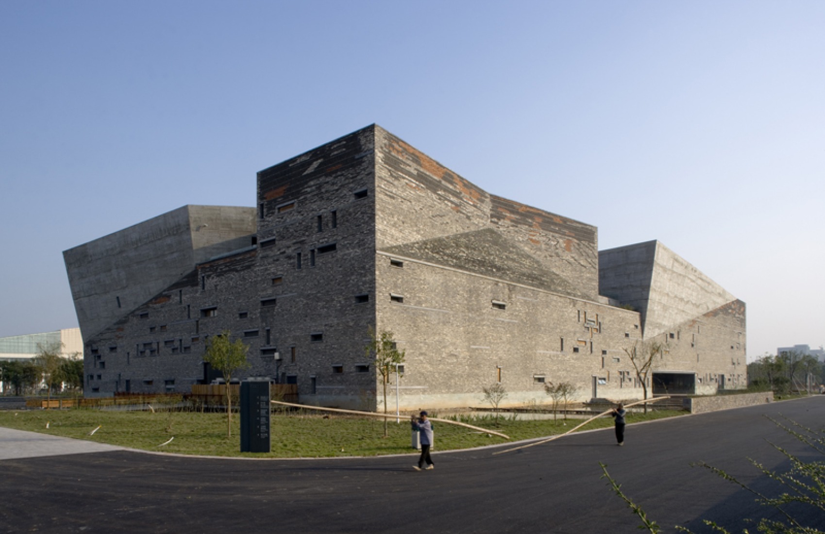 Museo de Historia Ningbo, 2003-2008, Ningbo, China. Foto por Lv Hengzhong.