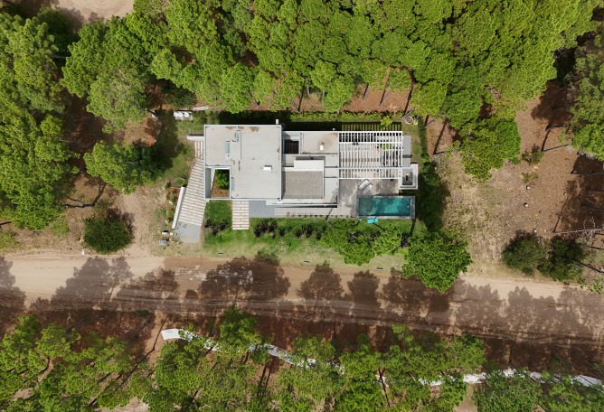 C&G House by Estudio Galera Arquitectura. Photograph by Diego Medina.