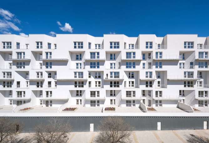 171 Rental homes, common areas, and parking by MCEA. Photograph by David Frutos Fotografía de Arquitectura.