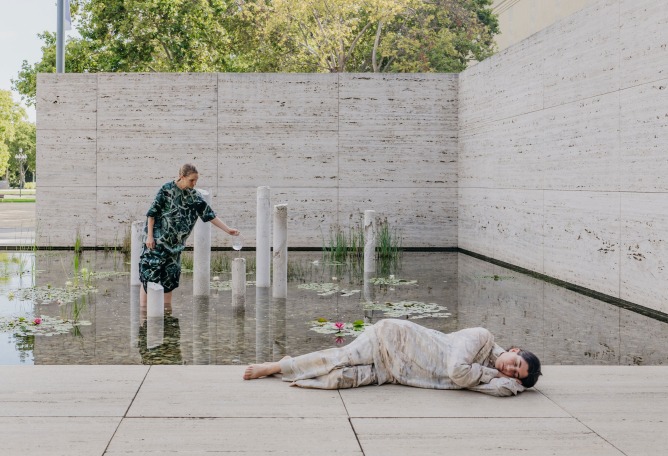«Lost Limits» por Anne Glassner y Marit Wolters. Fotografía por Christian Prinz.