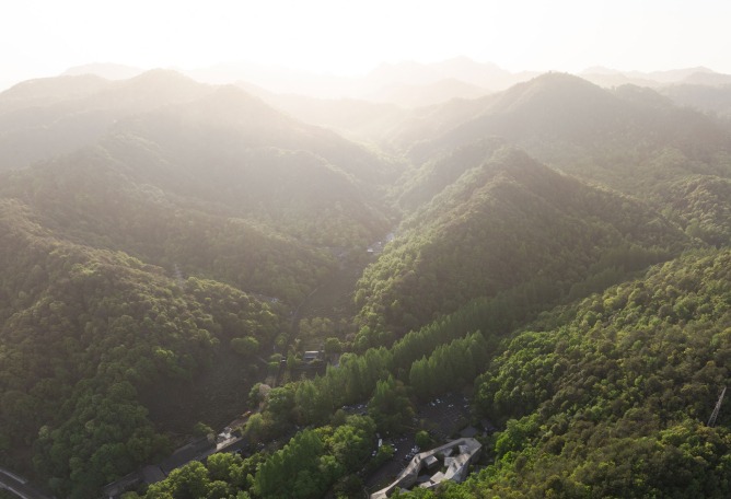 Xiao Feng Art Museum by ZAO / standardarchitecture. Photography by Dong image.