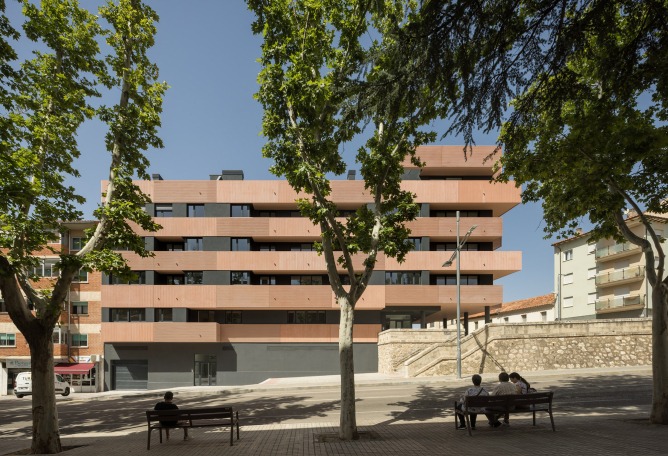 Magno Building by Javier Prieto Arquitectos. Photograph by Germán Cabo.