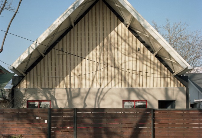 ZA House by Rodrigo Valenzuela Jerez. Photograph by Sebastián Mejía. 
