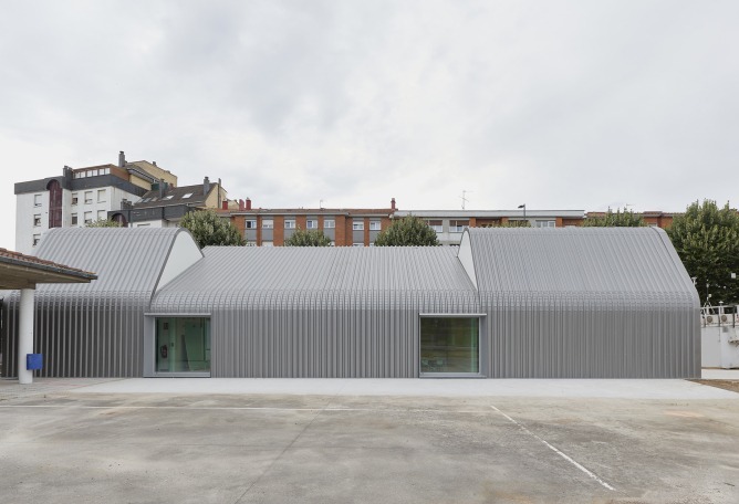 Ventanielles Children's Dining Hall by Rogelio Ruiz + Macario G. Astorga. Photograph by Marcos Morilla.