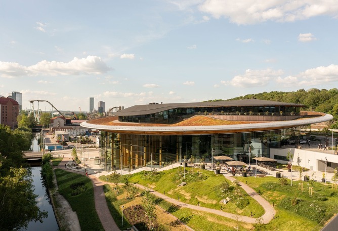 "World of Volvo" by Henning Larsen. Photograph by Rasmus Hjortshøj. 