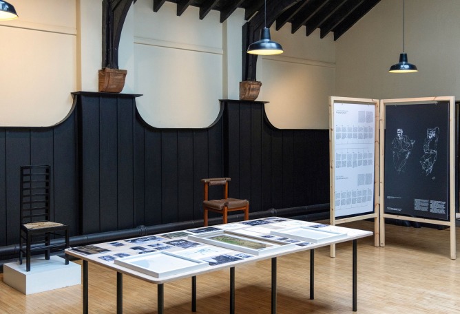 "Tea for Two" - Exhibition by Graeme Nicholls Architects. Photograph by Ellis Bairstow.