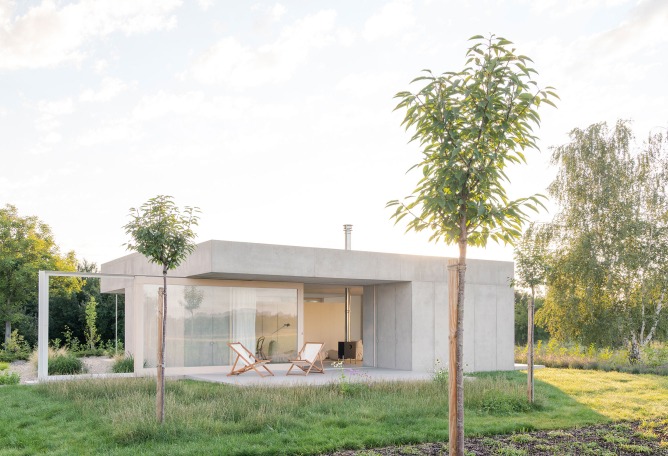 House on the Edge of the Plain by Skupaj arhitekti. Photograph by Ana Skobe