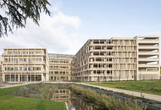 Eure Paramedical Training Institute (IFPE) by VIB architecture. Photograph by Cyrille Lallement.