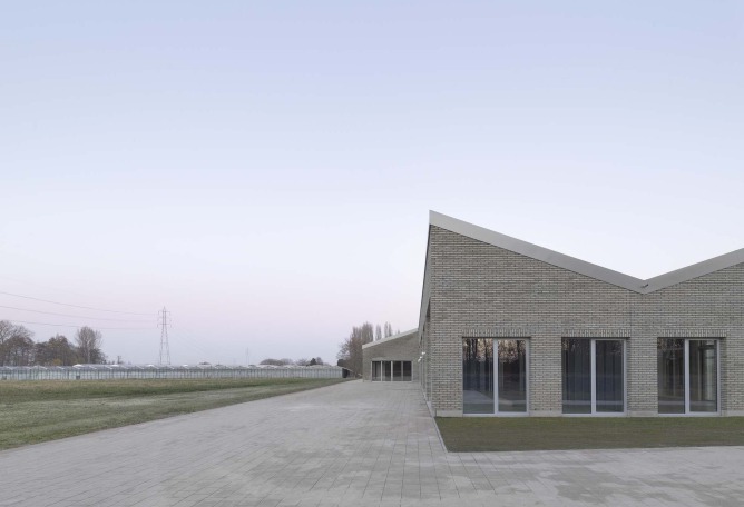 Pegode por ENOF Architectuur. Fotografía por Franziska Krieck.