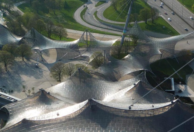 Techado de las principales instalaciones deportivas en el Parque Olímpico de Munich para los Juegos Olímpicos de Verano 1972 1968-1972 Múnich, Alemania Con Behnisch + Partner y otros.