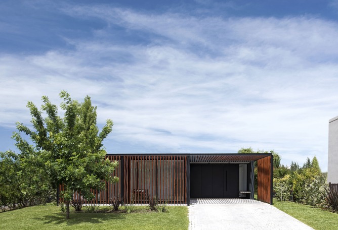 2LH Prototipo de vivienda unifamiliar por Luciano Kruk